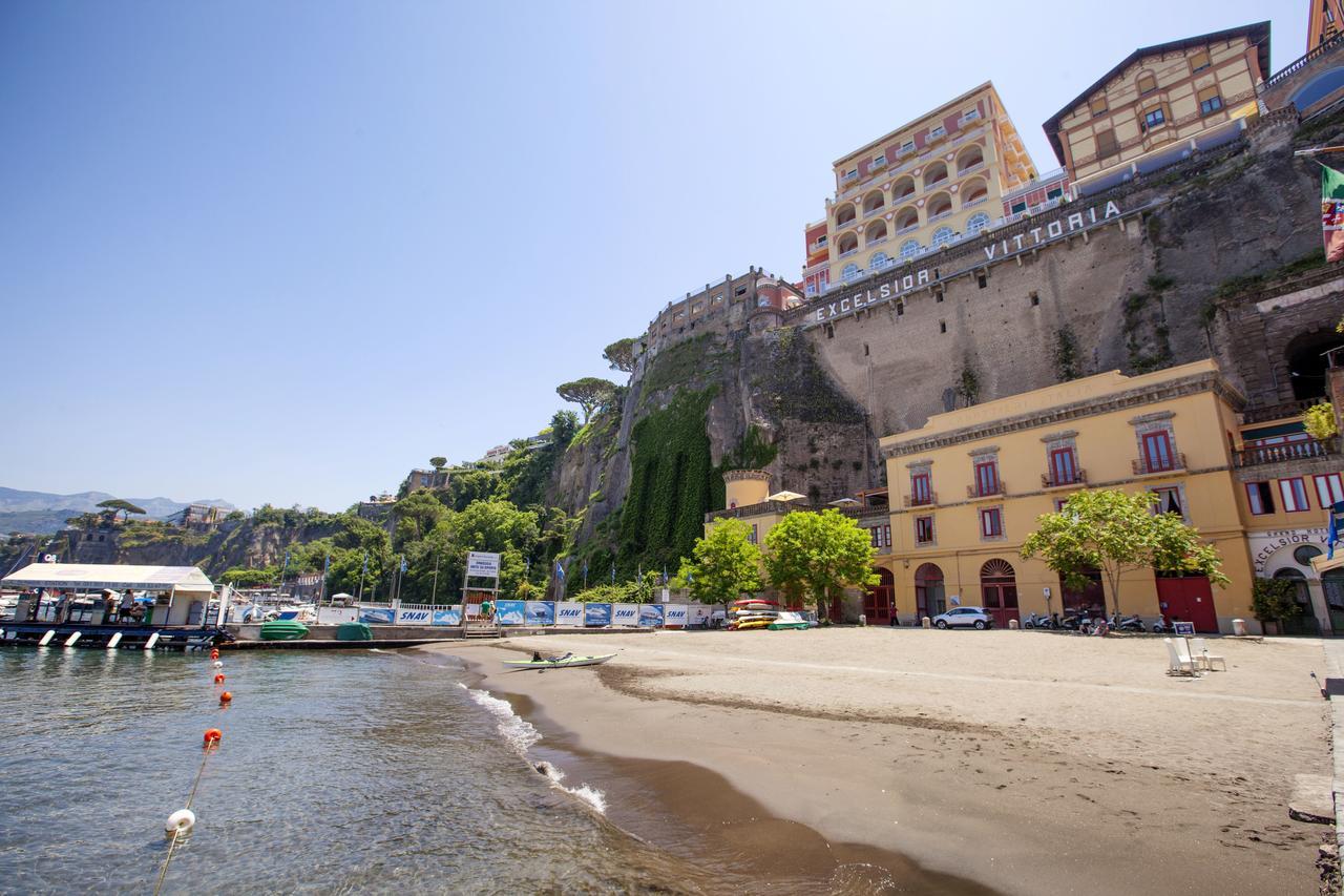 Amore Rentals - Gilda'S House Sorrento Bagian luar foto